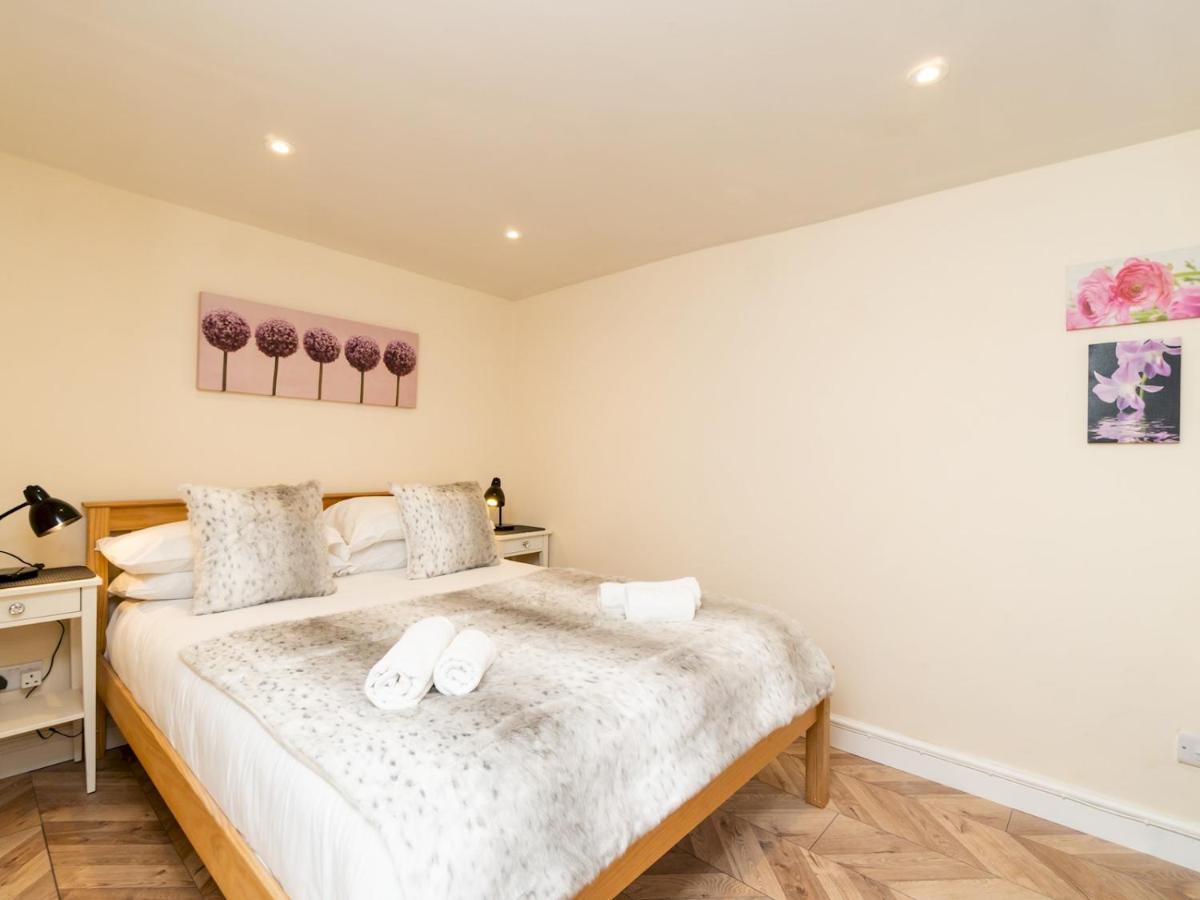 Pass The Keys Lovely 1 Bed Apartment With Free Parking Bath Exteriör bild