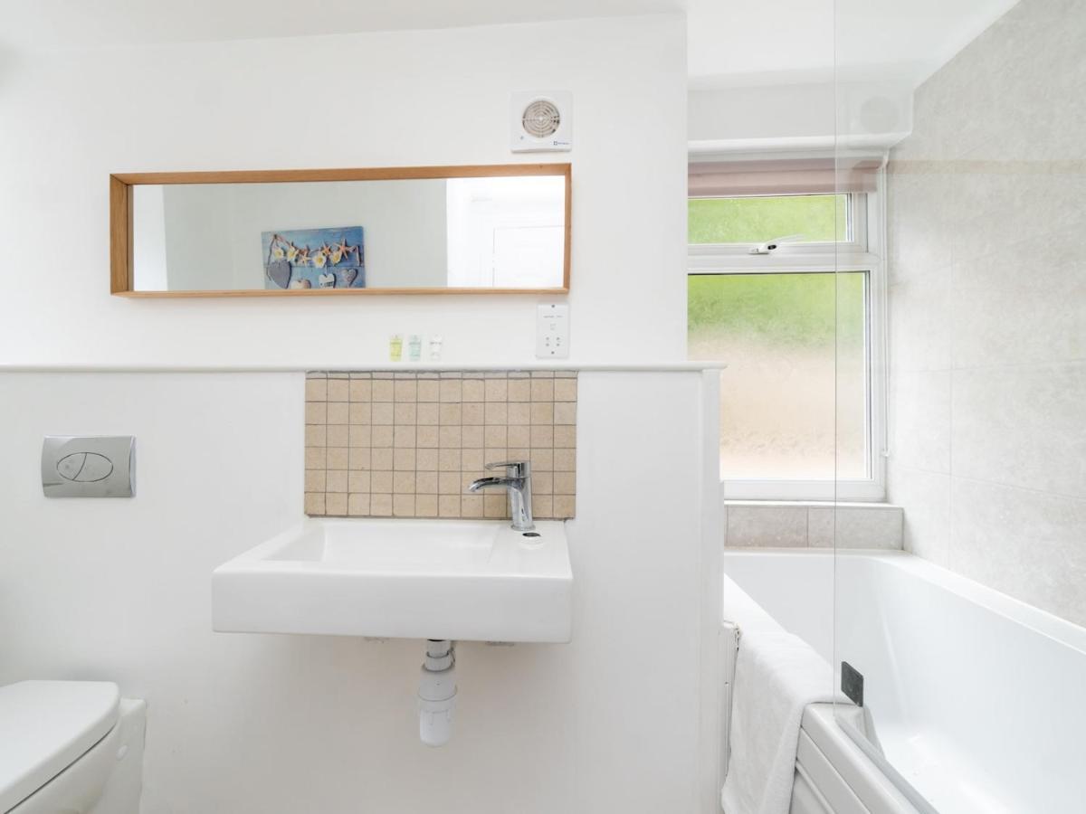 Pass The Keys Lovely 1 Bed Apartment With Free Parking Bath Exteriör bild