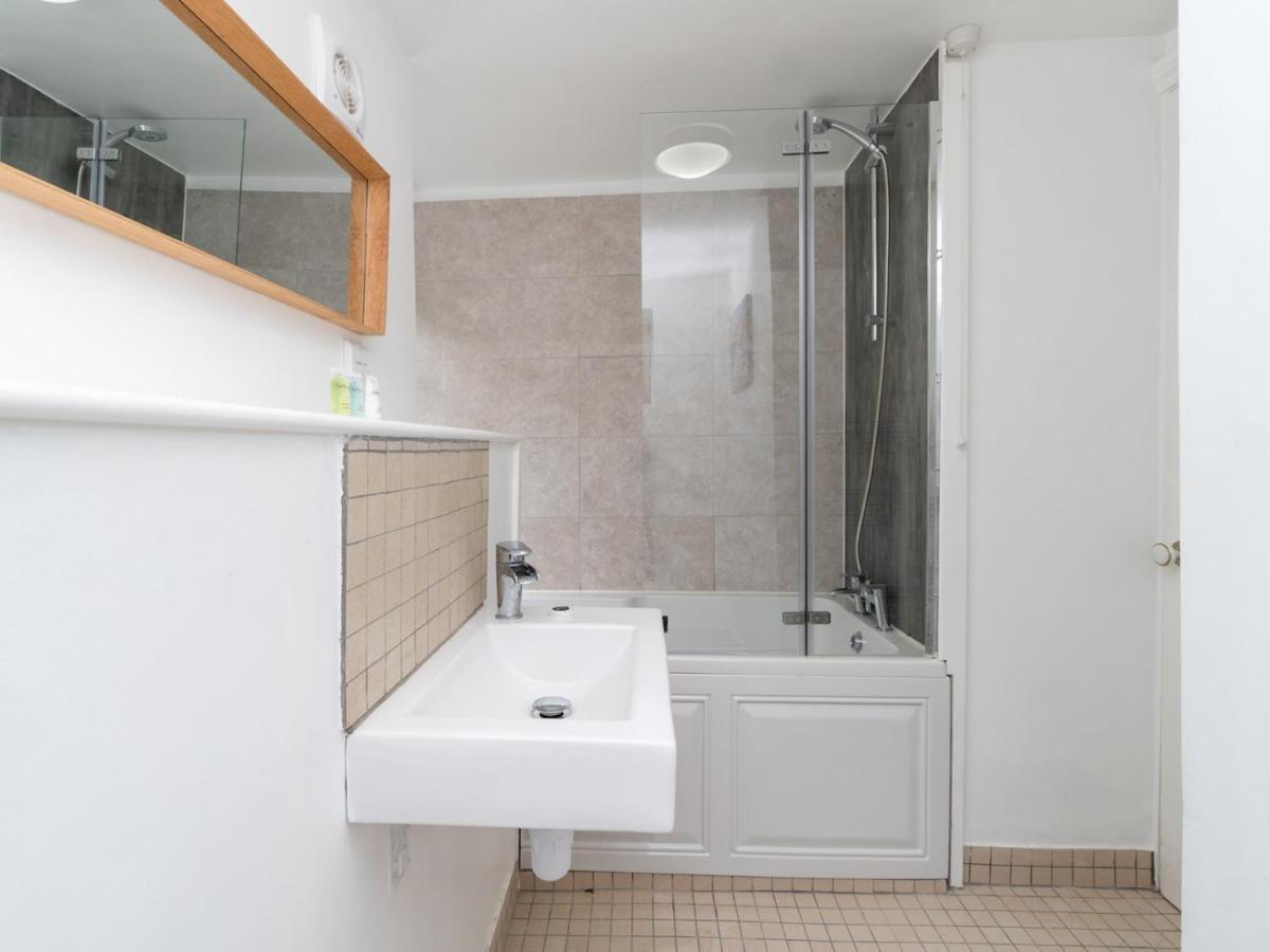 Pass The Keys Lovely 1 Bed Apartment With Free Parking Bath Exteriör bild